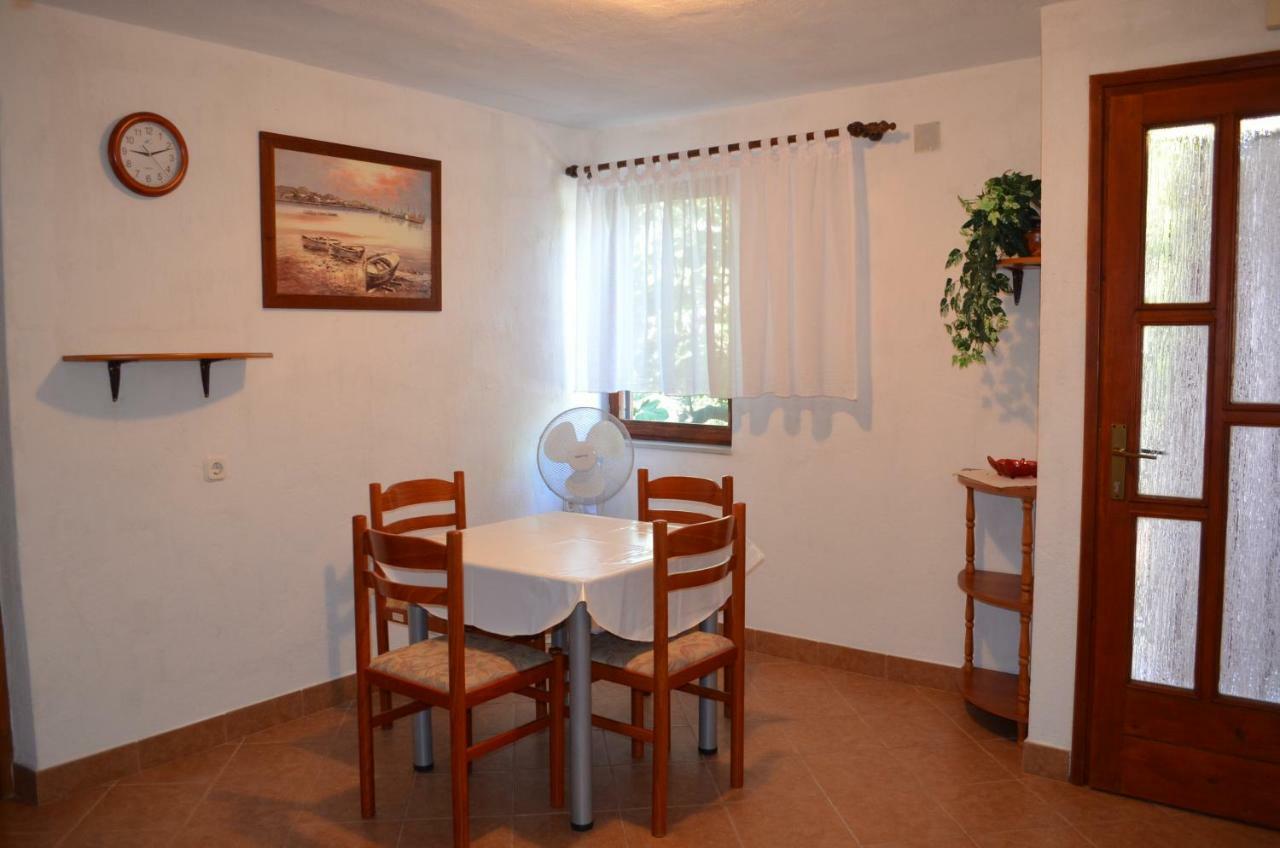 Holiday Home Garina Draga Bascanska Экстерьер фото