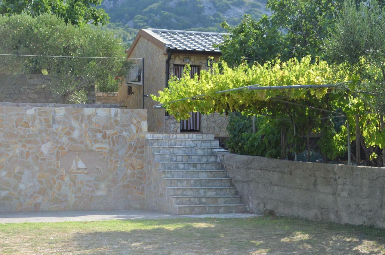 Holiday Home Garina Draga Bascanska Экстерьер фото