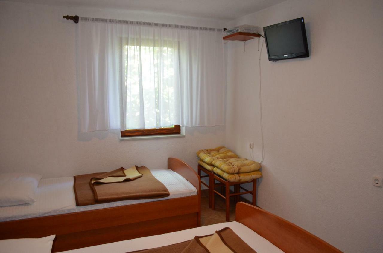Holiday Home Garina Draga Bascanska Экстерьер фото